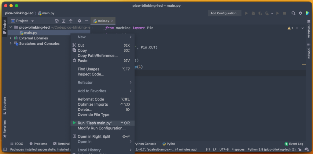 PyCharm - Run Flash main.py