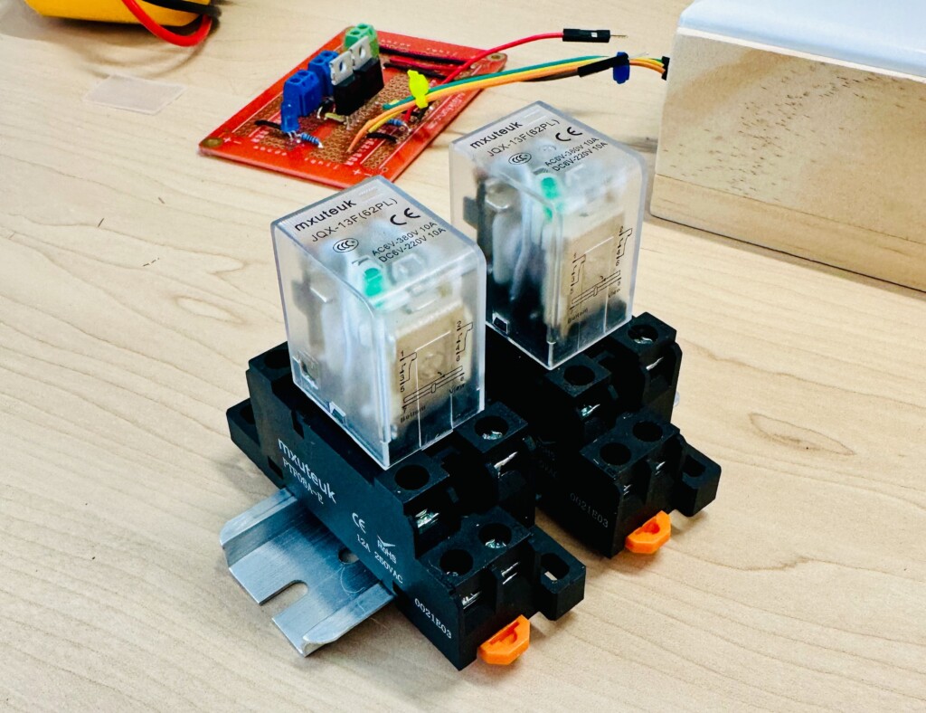 Two 12V Relays with DIN Rail